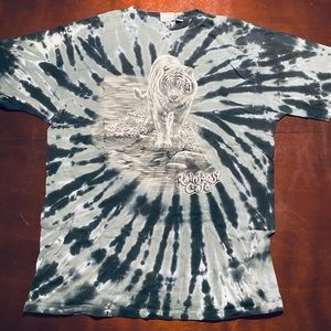 Womens The Mountain Rain forest Cafe White Tiger T-Shirt Size XL